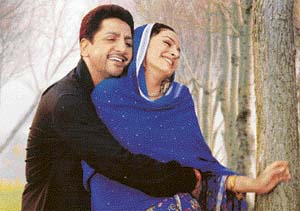 Gurdas Mann and Juhi Chawla in Des Hoya Pardes