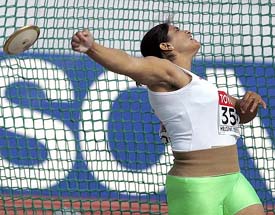 Indias Neelam Jaswant Singh competes in the qualifying round of the womens discus throw at the World Athletics Championships in Helsinki on Sunday