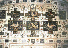 Pietra dura work showing birds, plants, etc at Deewan-e-aam 