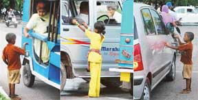 Children seek alms at different traffic light points endangering their own lives and that of motorists.