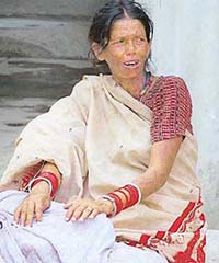 Wailing relative of Savitri Devi, who died in the Civil Hospital, Ludhiana