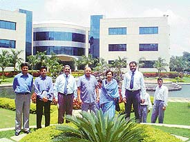 The Punjab Governor and Administrator, Chandigarh, Lieut-Gen S.F. Rodrigues (retd), accompanied by his wife Jean on the Infosys technologies campus in Bangalore on Tuesday. 
