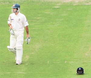 Australian captain Ricky Ponting wont find it easy to replace great players like Shane Warne, Glenn McGrath and Adam Gilchrist, once they retire