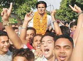 Amit Pal Singh (Pala), PUSU, shares his success with supporters at DAV College, Sector 10, Chandigarh
