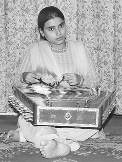 Gurpinder is among the few women santoor players in the country