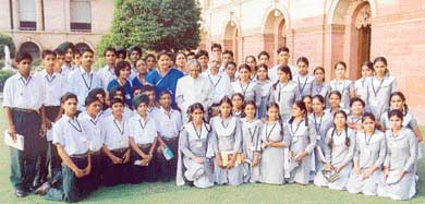 Students of RS Model School meet President APJ Abdul Kalam in Rashtrapati Bhavan on Thursday