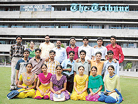 Commerce students of Government College, Muktsar, at The Tribune office on Sunday along with Principal S.K. Jain, Prof Krishan Mittal, Prof Navneet Kaur and Prof Gurbaj Singh.