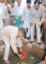 Local MP Pawan Bansal lays the foundation stone of the boundary wall of Type 10 government houses in Sector 27, Chandigarh, on Sunday. 