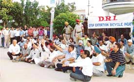 Exporters hold protest in Ludhiana on Friday