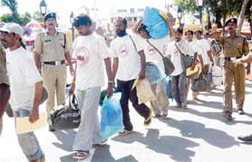 HOLDING OUT HOPE: Media exercised restraint while reporting from Wagah