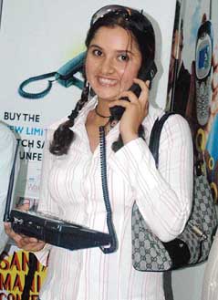 Tennis sensation Sania Mirza launches Tata Indicoms New Stylish Walky in Kolkata on Monday