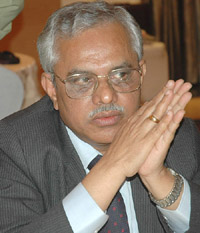 Mr K. Cherian Varghese, Chairman and Managing Director, Union Bank of India, addresses a press conference in Chandigarh on Wednesday. Union Bank plans to come out with a second public issue and is awaiting the governments nod for the same. Post-issue, the governments shareholding may come down from 60.85 per cent to 55.45 per cent. 