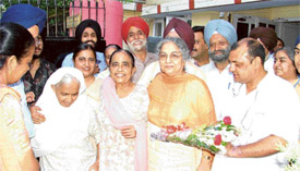 A family reunion: Ms Gursharan Kaur, wife of Prime Minister Manmohan Singh, with her two sisters at Maya Nagar, Ludhiana, on Friday