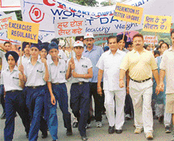 Walk for Heart marathon was joined by doctors, hospital staff, school students and even Mayor Sunil Dutti