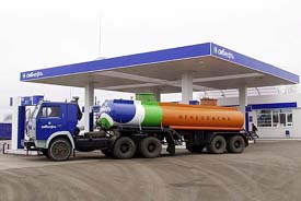 An undated picture shows a Sibneft petrol station in Russia. State-controlled Russian gas giant Gazprom on Wednesday purchased a controlling stake in the Russias fourth-largest oil company, Sibneft, for $13 billion, a joint statement from the two companies said. 