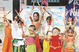 Students of Kiddies Paradise celebrate Navratras and Dasehra on the school campus in Ludhiana