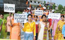 ABVP students participate in a rally on the concluding day of the 35th state conference at Kamla Lotia Sanatan Dharam College in Ludhiana