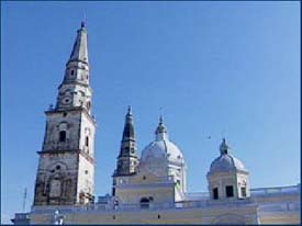 The church of Minor Baslica built in 1822 by Begum Samru in Sardana  has developed a crack following the earthquake on Saturday