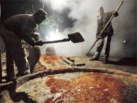 Gur-makers can be seen lining Punjab’s highways at this time of the year