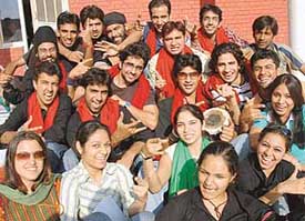 Students of DAV College, Chandigarh return home victorious from the Youth Festival at Shimla