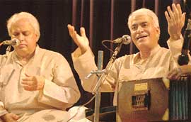Rajan-Sajan Mishra perform at Bharatiya Vidya Bhavan in Sector 27, Chandigarh.