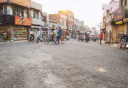 Freshly recarpeted road near the Damoria bridge leading to Daresi in Ludhiana on Sunday.
