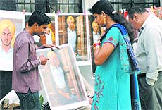 Posters of Bhagat Singh and other freedom fighters saw brisk sale at the Mela. 