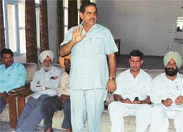 Dr Satpal Bhateja of the Rajeev Gandhi Lok Bhalai Manch addresses a meeting of the representatives of Congress wings in Bathinda.