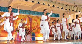 Students present dances at Vallabh Darbar held in SAN Jain Senior Secondary School
