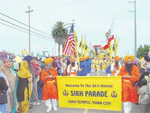 A number of Sikhs from all over the USA throng Yuba City for the Sikh Day Parade