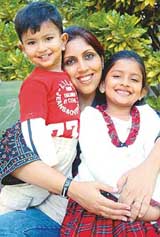 Deepika with daughter Aneesha and son Dhruv