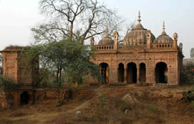 A view of Mian Mir Nasir Ahmeds tomb in Kapurthala. The tomb is in a state of neglect. 
