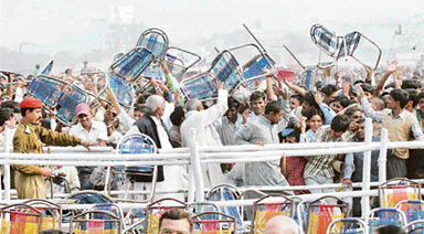 Crowds get unruly during the oath-taking ceremony of Nitish Kumar and Sushil Kumar Modi as Chief Minister and Deputy Chief Minister of Bihar at Gandhi Maidan in Patna on Thursday.