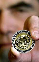 Bulgarian archaeologist Georgi Kitov presents the new limited edition coin of 10 leva