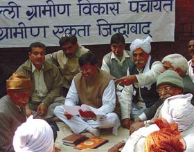 Farmers and residents of rural Delhi participating in a panchayat to discuss problems in their respective areas at Jantar Mantar in the Capital
