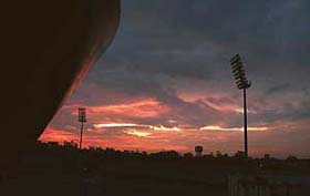 The setting Sun paints a pretty picture as Ludhianvis brace up for a cold December night