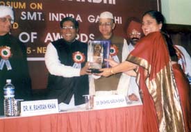 Dr Paramjit Kaur Tiwana, Principal, Guru Gobind Singh Khalsa College for Women,Jhar Sahib, Ludhiana receives Sadbhawana Award in New Delhi