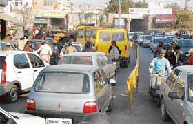 A trafic jam at Domoria bridge in Ludhiana