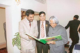 The president of Indian chapter of the Indo-Pak Friendship Society, Mr Anmol Rattan Sidhu, and his Pakistani counterpart, Mr Arif Chaudhary, with the President, Dr A.P.J. Abdul Kalam, in Chandigarh on Saturday.  They extended an invitation to the President to be chief guest at the proposed World Religion Conference scheduled to be held in the city by the society next year.