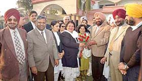 Members of a Pakistani judicial delegation are welcomed at the Sutlej Club in Ludhiana