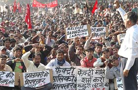 Powerloom workers from Panipat hold a protest at Matka Chowk in Chandigarh