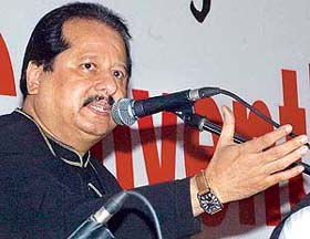 Pankaj Udhas performs at the 32nd International Punjabi Convention in Sector 4, Chandigarh