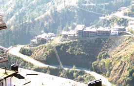The site where a plot was allocated to Lieut-Col H.S Jarg was on the extreme left of a  row of buildings. As is evident, there is no vacant plot adjacent to the bend on the road where construction can be carried out.