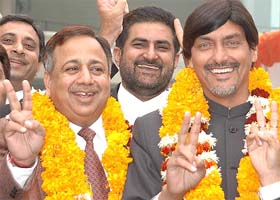 Newly elected chairman of the Bar Council of Punjab and Haryana Harish Rai Dhanda and vice-chairman Rakesh Gupta after their election in Chandigarh