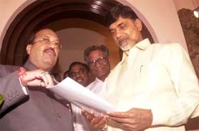 Samajwadi Party general secretary Amar Singh with Telugu Desam Party supremo N Chandra Babu Naidu in Hyderabad