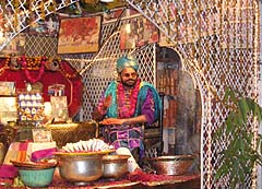  Rana Bhais paan finds many takers in Lahore