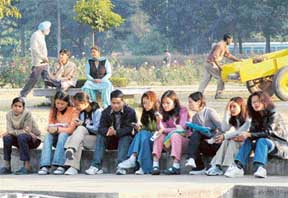 The bright sunshine brought the old as well as the young out in the open. While some fiddled with their mobiles, others rested and a few found it fit to have a stroll at the Rose Garden in Chandigarh.