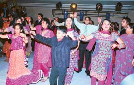 Family members learn wedding choreography at Footloose