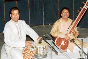 Gaurav Majumdar and Vineet Vyas peform at the Pracheen Kala Kendra in Chandigarh