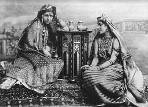 Princess Bamba Jindan with sister Katherine